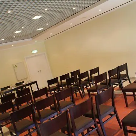 Garden Ξενοδοχείο 3*