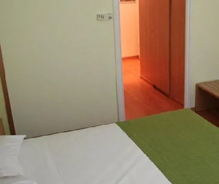 Ξενοδοχείο Garden 3*